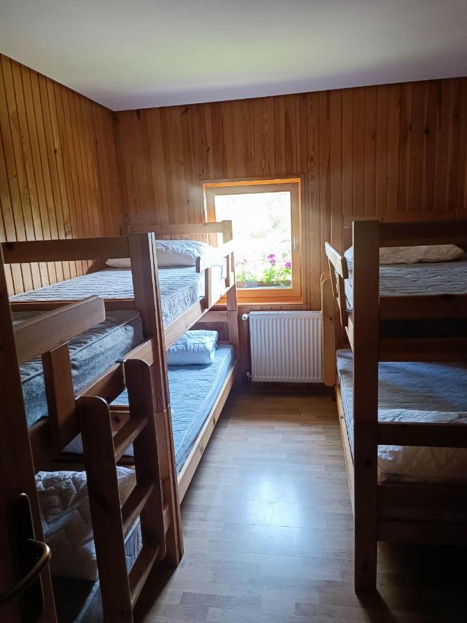 Valvasorjev Dom Pod Stolom Pansiyon Zirovnica Dış mekan fotoğraf
